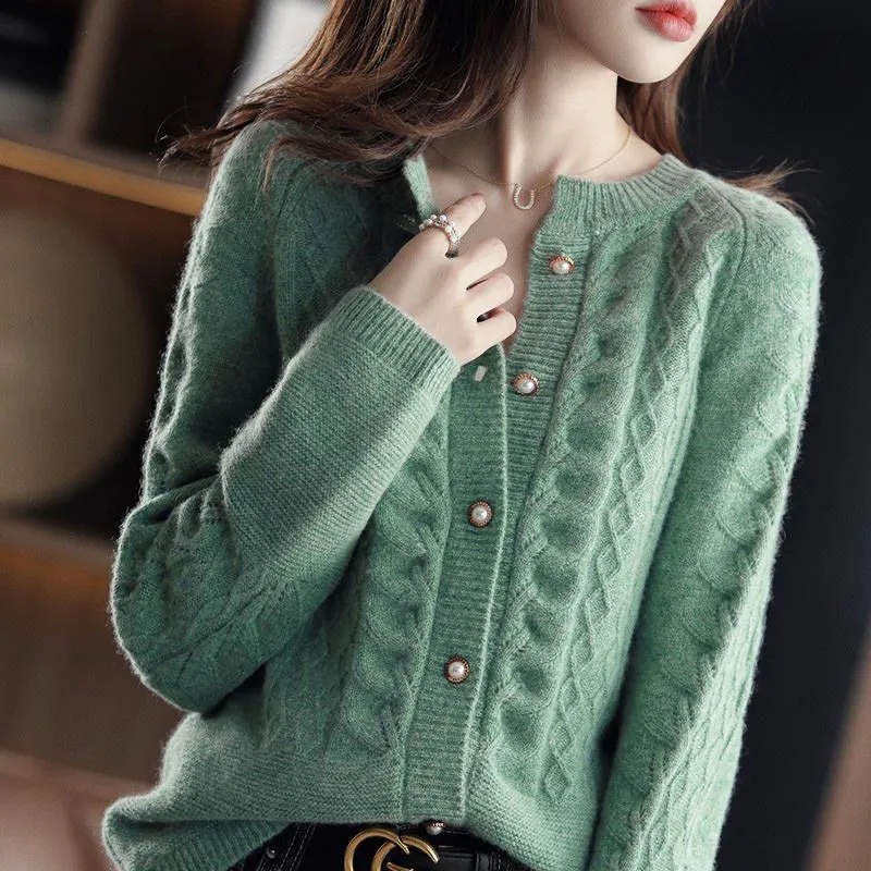 Vintage Knitted Cardigan Jacke - Winter Clothing Trends 2026 review and price