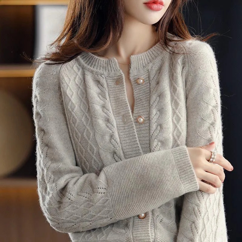 Vintage Knitted Cardigan Jacke - Winter Clothing Trends 2026 review and price